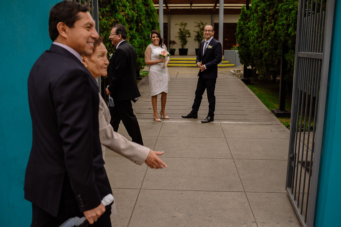 boda civil municipalidad san borja, boda civil centro naval sede san borja, fotografo de bodas lima, fotografia documental de boda cusco peru, matrimonio civil, wedding destination peru