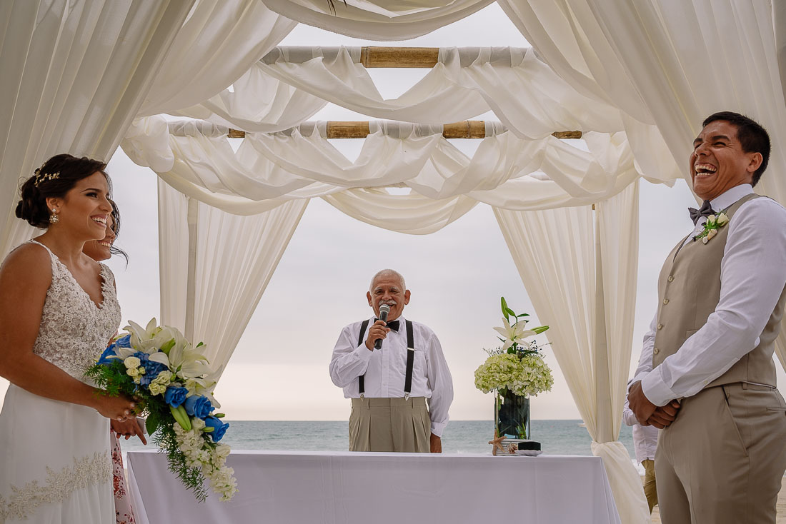 fotografo de bodas hotel punta sal, fotografia documental bodas en playa, life style, crossfit, beach wedding destination peru, destination wedding tumbes
