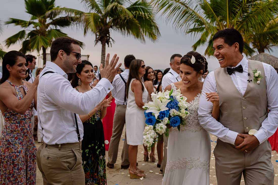 fotografo de bodas hotel punta sal, fotografia documental bodas en playa, life style, crossfit, beach wedding destination peru, destination wedding tumbes