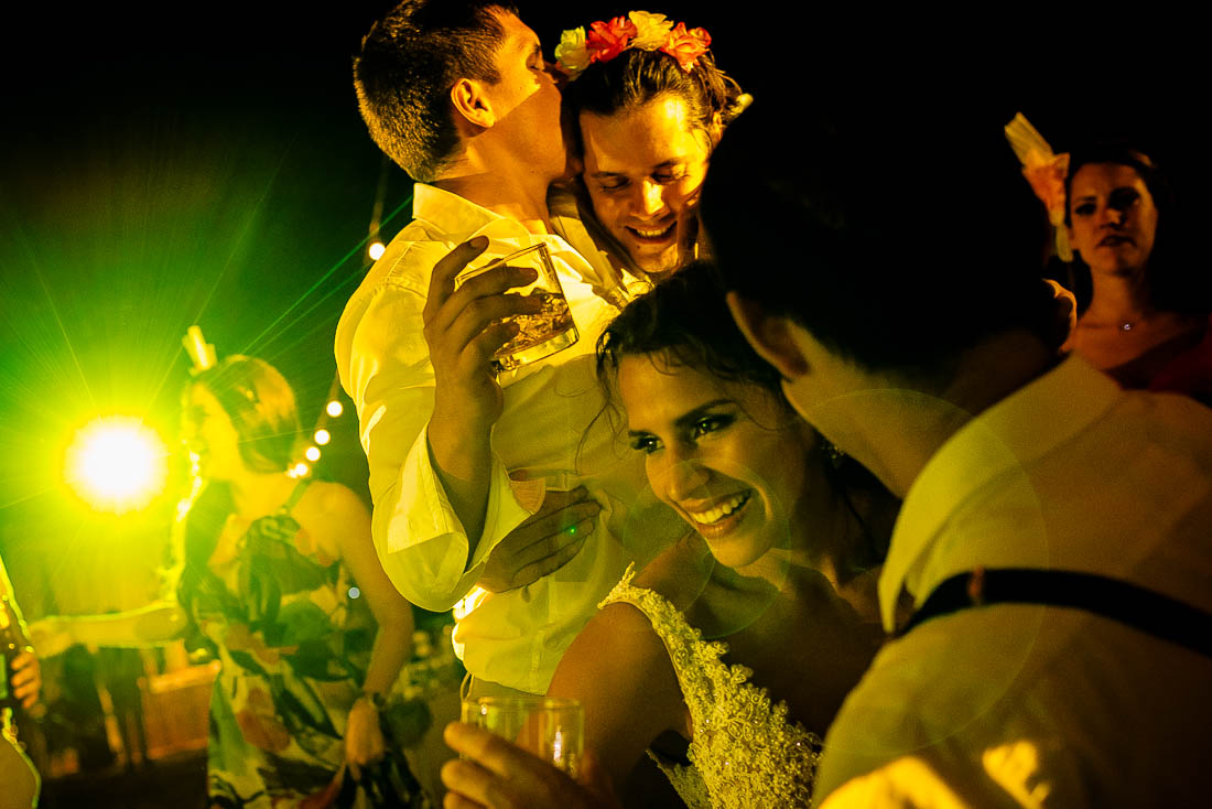 fotografo de bodas hotel punta sal, fotografia documental bodas en playa, life style, crossfit, beach wedding destination peru, destination wedding tumbes